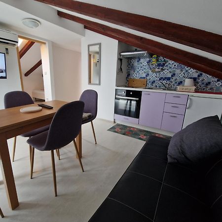 Apartments With A Parking Space Lopar, Rab - 16680 מראה חיצוני תמונה
