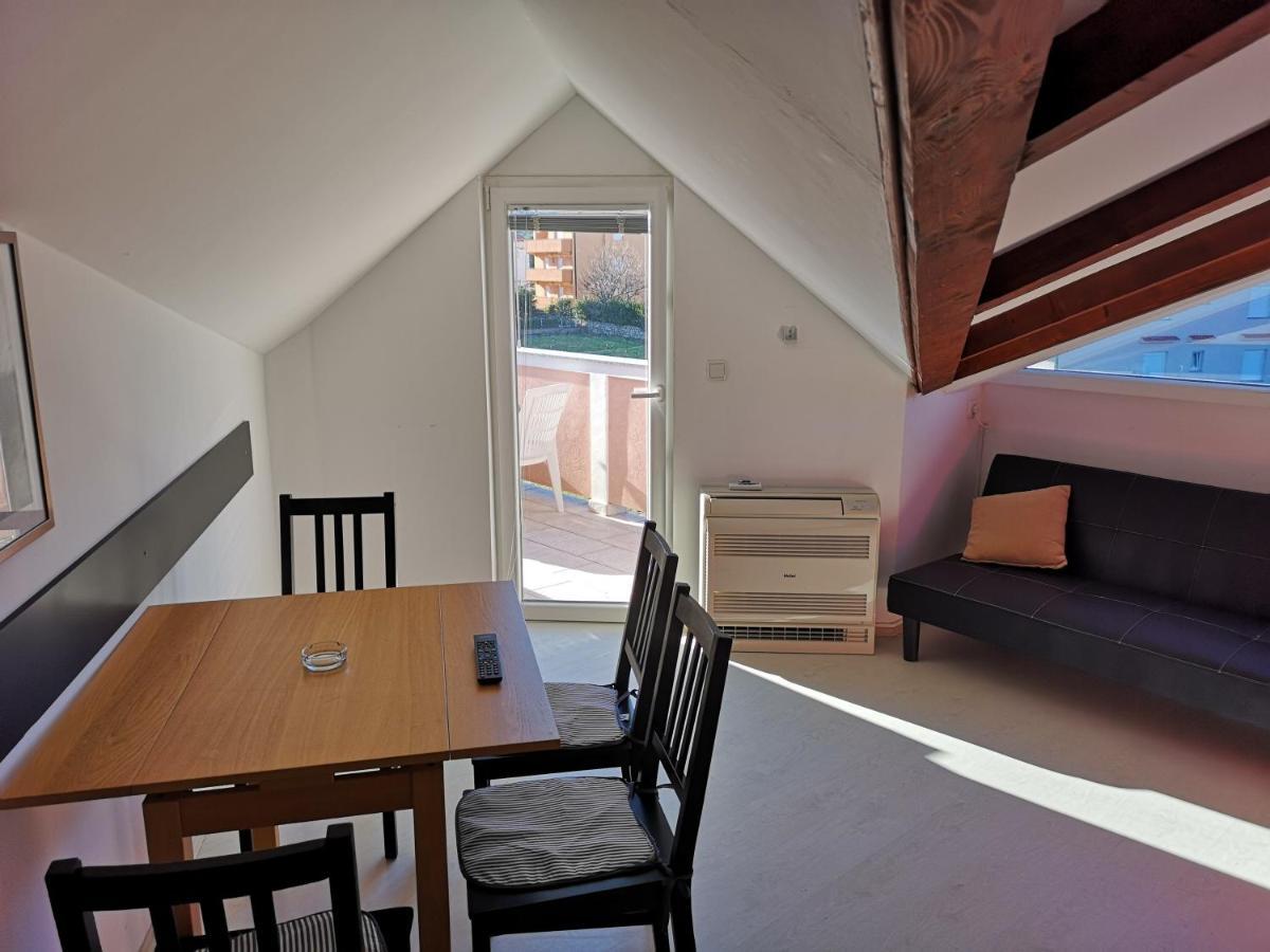 Apartments With A Parking Space Lopar, Rab - 16680 מראה חיצוני תמונה